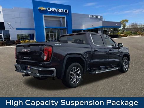 Used 2022 GMC Sierra 1500 SLE image 9
