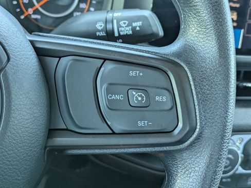 Certified 2026 Jeep Gladiator Sport AWD/4WD image 18