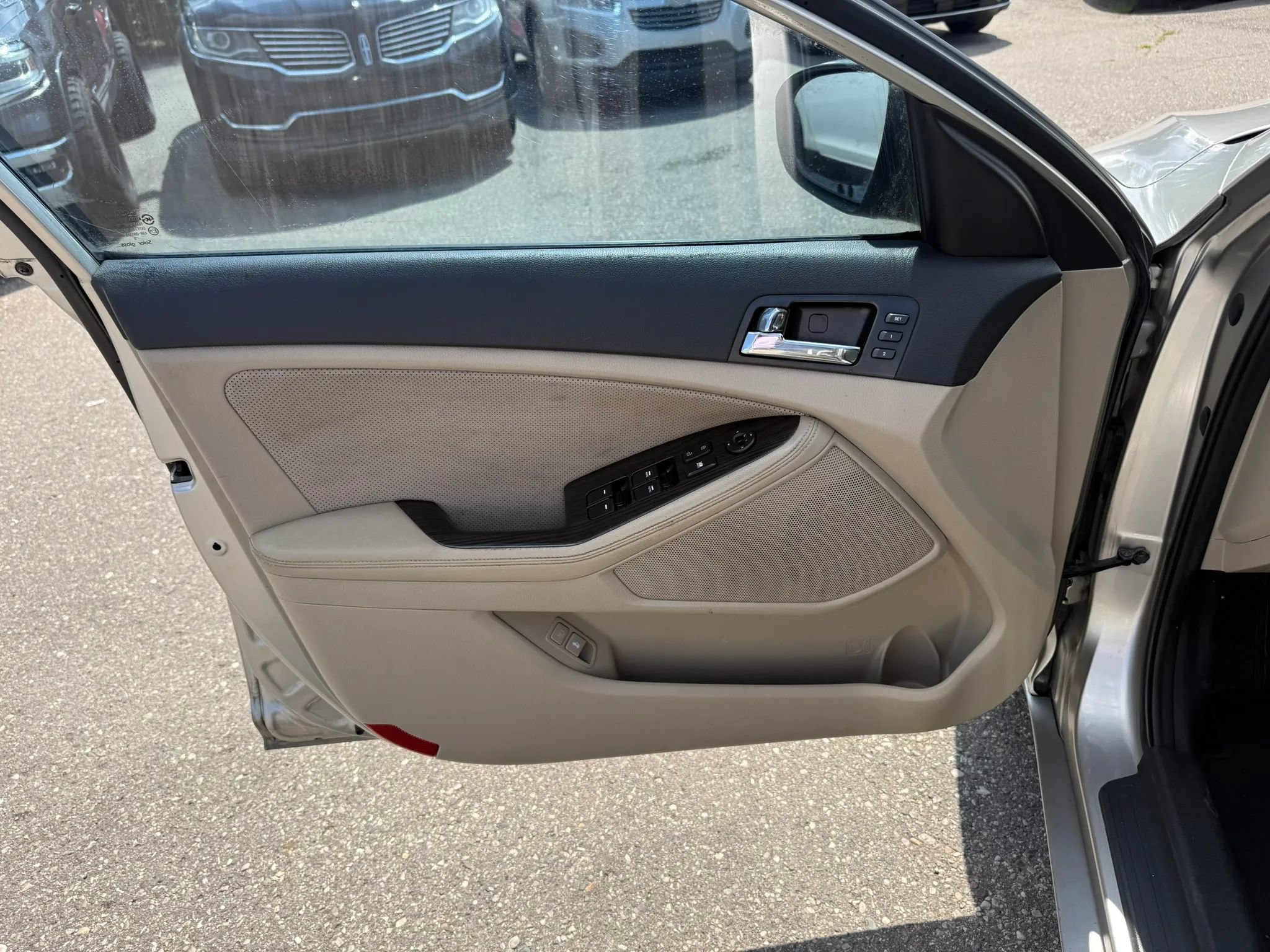 Used 2011 Kia Optima EX FWD image 16