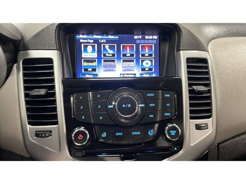 Used 2015 Chevrolet Cruze LT FWD image 13