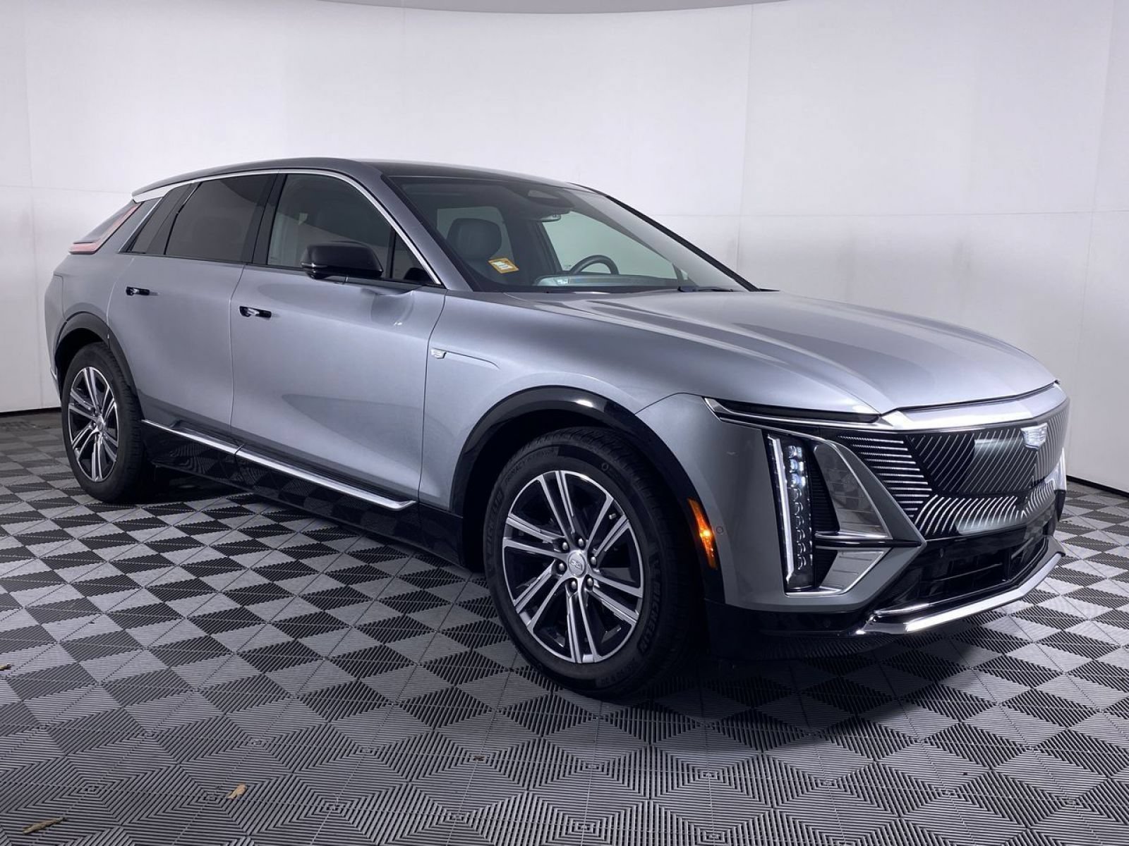 Certified 2024 Cadillac Lyriq Luxury RWD image 20