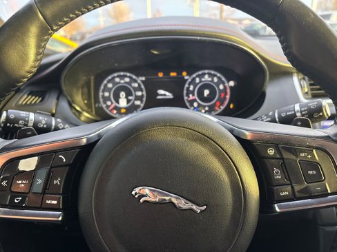Used 2020 Jaguar E-PACE Checkered Flag image 10