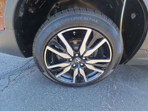 Used 2020 Honda Pilot Elite image 11