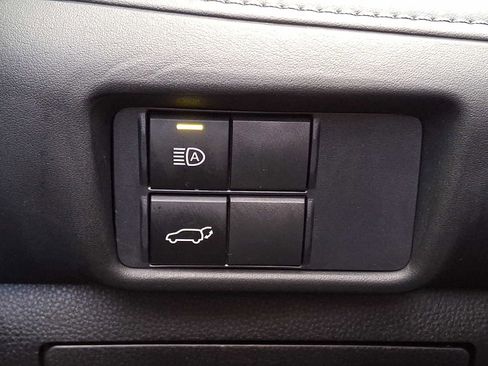 Used 2021 Toyota Highlander XSE image 24