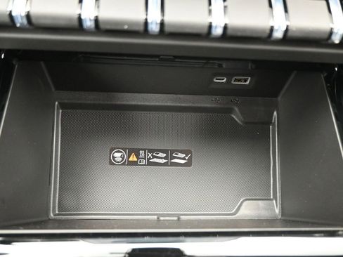 New 2026 GMC Yukon Elevation image 19