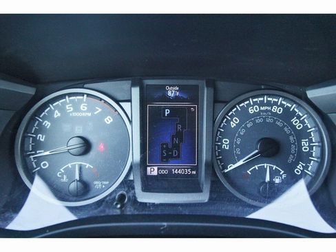 Used 2016 Toyota Tacoma SR5 image 6