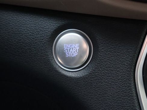 Used 2020 Hyundai Santa Fe SEL image 29