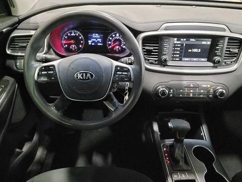 Used 2019 Kia Sorento AWD image 22