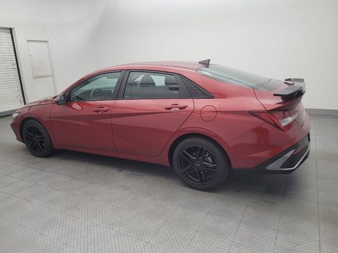 Used 2024 Hyundai Elantra SEL w/ Convenience Package FWD image 3