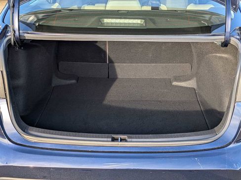 Used 2022 Toyota Corolla LE image 29