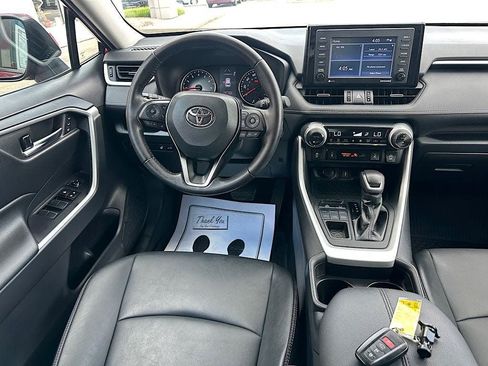 Certified 2021 Toyota RAV4 XLE Premium AWD/4WD image 21