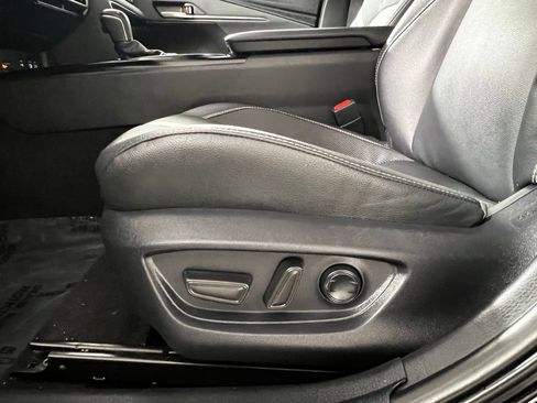 Certified 2025 Toyota Camry SE FWD image 13