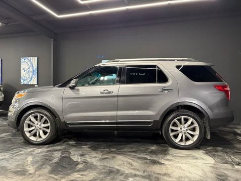 Used 2014 Ford Explorer Limited w/ Equipment Group 302A AWD/4WD image 8