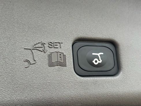 Used 2024 Lincoln Nautilus Premier w/ Equipment Group 102A image 46