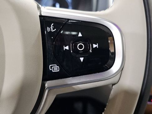 Used 2021 Volvo XC90 T8 Inscription Expression w/ Advanced Package image 12