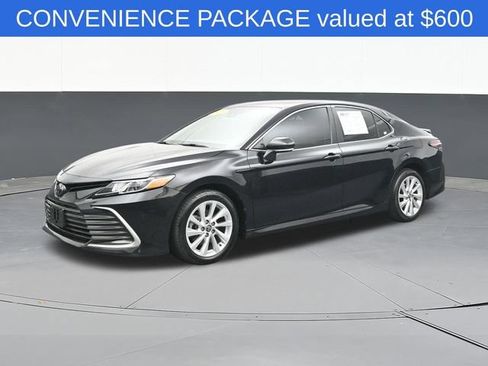 Used 2023 Toyota Camry LE w/ Convenience Package FWD image 4