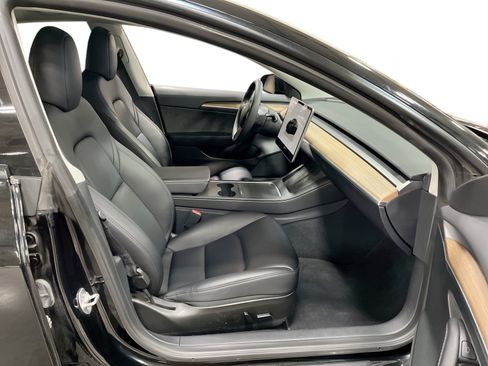 Certified 2023 Tesla Model 3 Performance AWD/4WD image 13