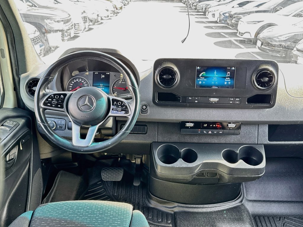 Used 2021 Mercedes-Benz Sprinter 2500 image 12