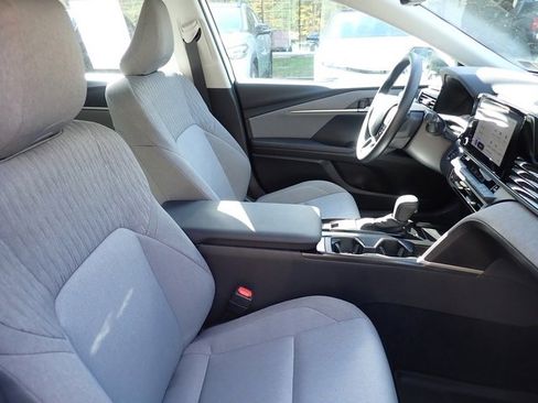 Certified 2025 Toyota Camry LE image 3