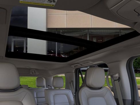 New 2024 Lincoln Navigator Reserve image 22