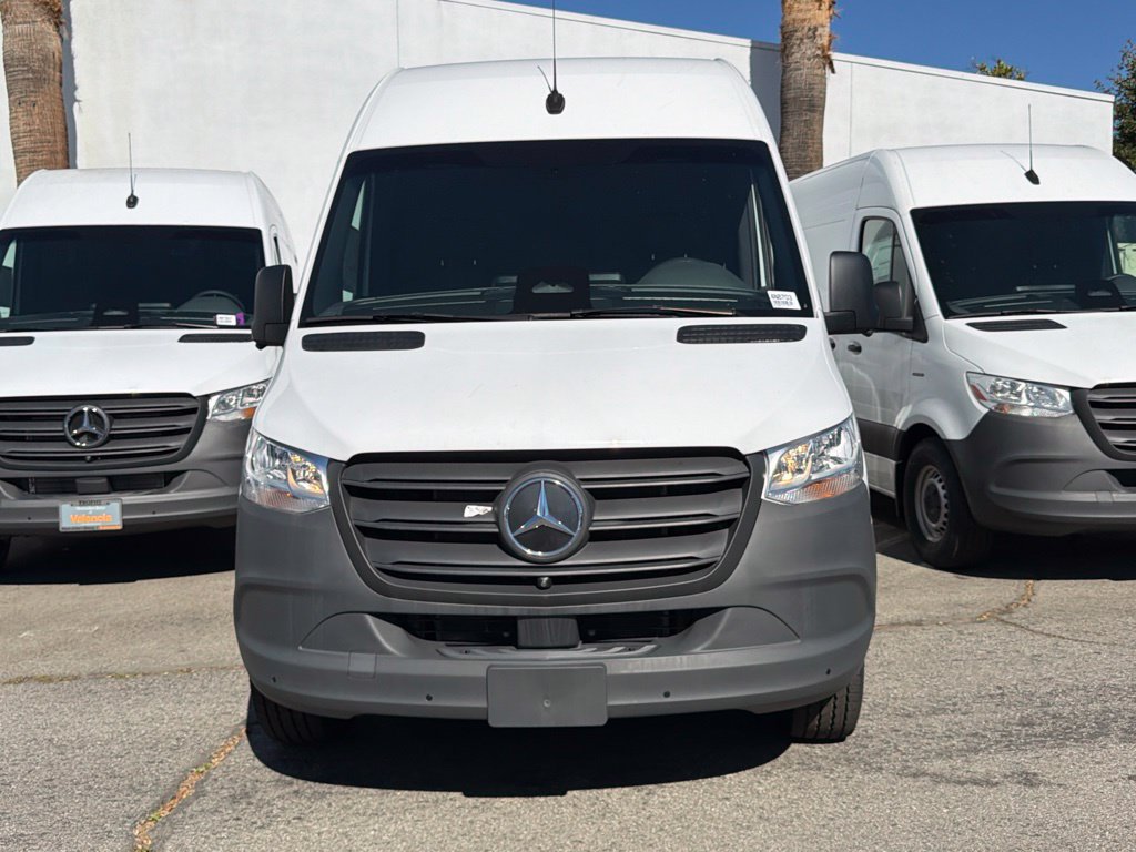 New 2025 Mercedes-Benz eSprinter 170 Cargo image 3