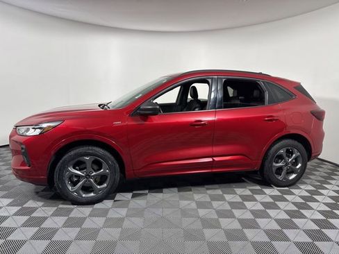 Used 2024 Ford Escape ST-Line image 3