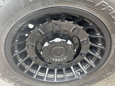 Used 2019 Ford F250 Lariat image 35