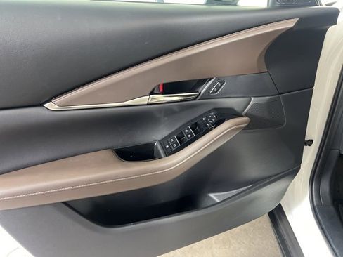 Used 2023 MAZDA CX-30 AWD 2.5 S w/ Premium Package image 19
