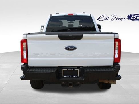 Used 2023 Ford F350 XL w/ FX4 Off-Road Package AWD/4WD image 6