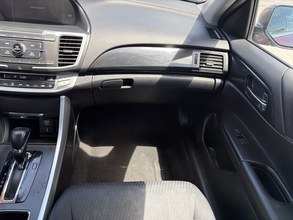 Used 2015 Honda Accord Sport image 14
