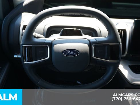 Used 2025 Ford Expedition Active AWD/4WD image 30