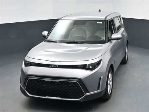 New 2025 Kia Soul LX w/ LX Technology Package image 17