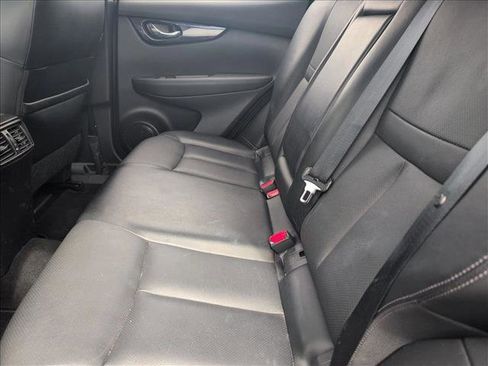 Used 2019 Nissan Rogue Sport SL w/ Premium Package FWD image 20