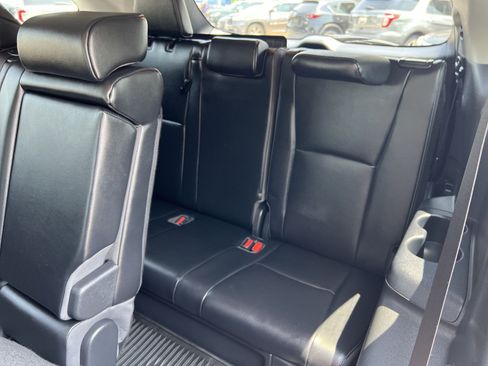 Used 2023 Toyota Highlander Limited AWD/4WD image 24