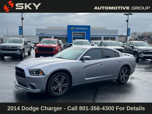 Used 2014 Dodge Charger R/T image 1