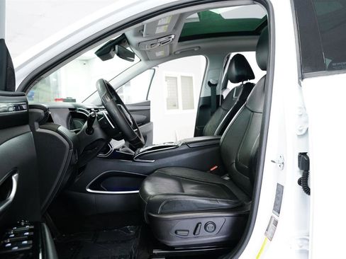 Used 2022 Hyundai Tucson Limited image 13