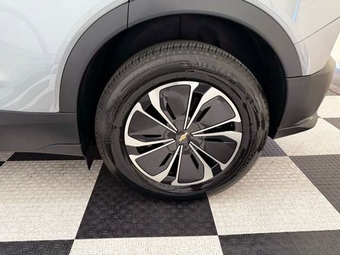 New 2025 Chevrolet Blazer EV LT image 10