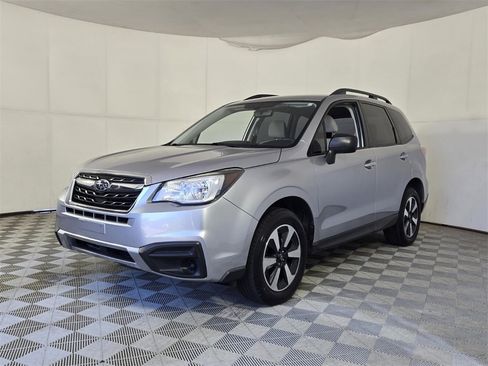 Used 2018 Subaru Forester 2.5i w/ Alloy Wheel Package image 4