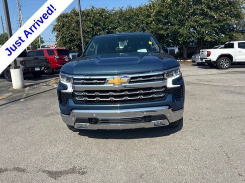 Used 2024 Chevrolet Silverado 1500 LTZ RWD image 8