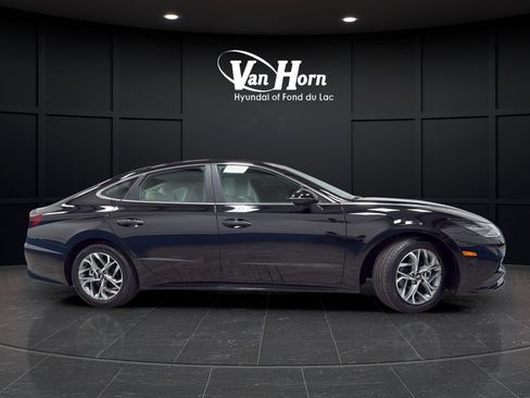 Used 2023 Hyundai Sonata SEL w/ Convenience Package FWD image 8