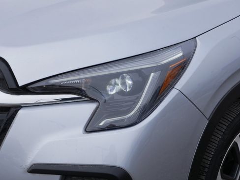 Certified 2025 Subaru Ascent Touring image 16