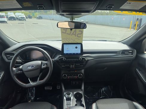 Used 2024 Ford Escape ST-Line image 18
