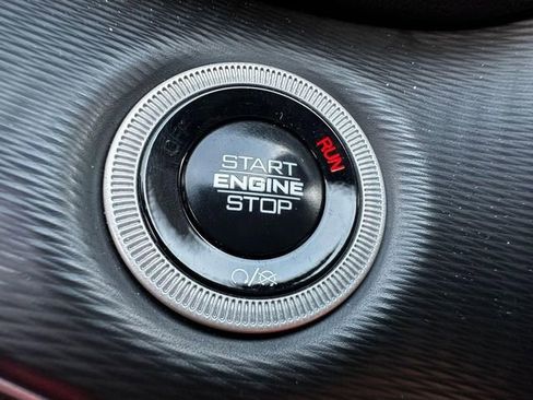 Used 2024 Jeep Grand Cherokee Altitude image 19