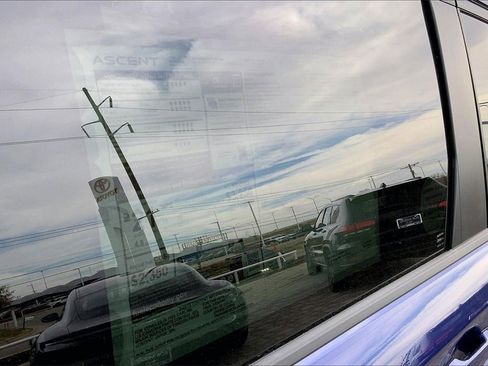 New 2026 Subaru Ascent Limited Bronze image 14