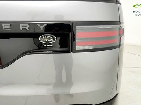Used 2023 Land Rover Discovery S R-Dynamic AWD/4WD image 28