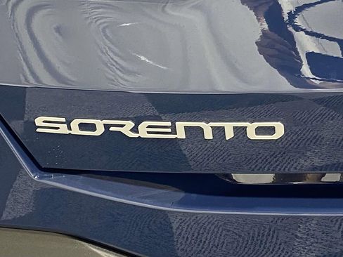 New 2026 Kia Sorento S w/ S Panoramic Sunroof Package image 9