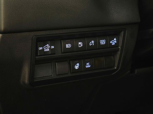 Used 2023 Toyota Tundra Limited AWD/4WD image 27