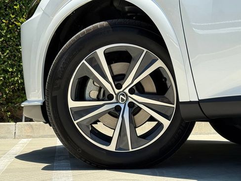 Certified 2024 Lexus RX 350 FWD w/ Technology Package image 10