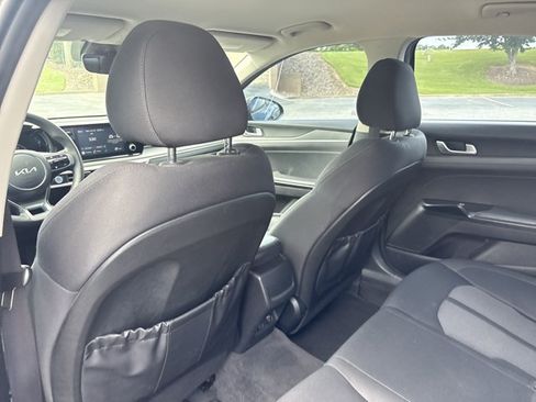 Used 2022 Kia K5 LXS FWD image 17