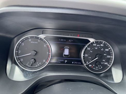 Used 2022 Nissan Rogue SV FWD image 12
